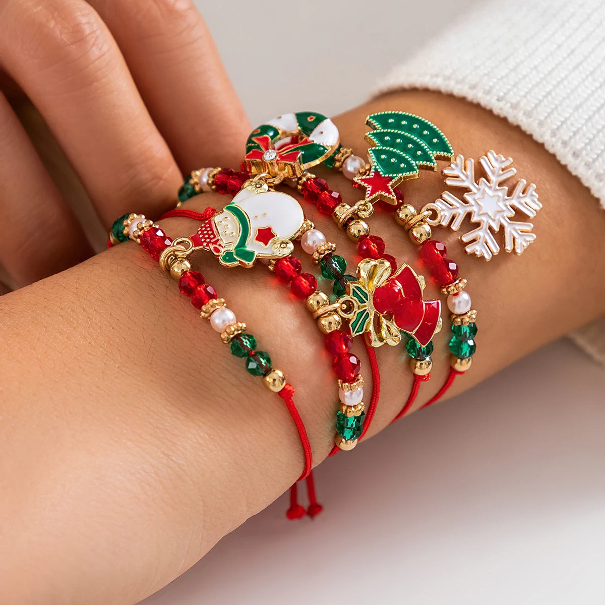 Cute Christmas Chain Snowflake Tree Crystal Bracelet for Women Made of CCB Beads and Adjustable Strands